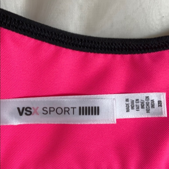 EUC VSX Sport 32D zipper, front closure hot pink - Picture 3 of 3